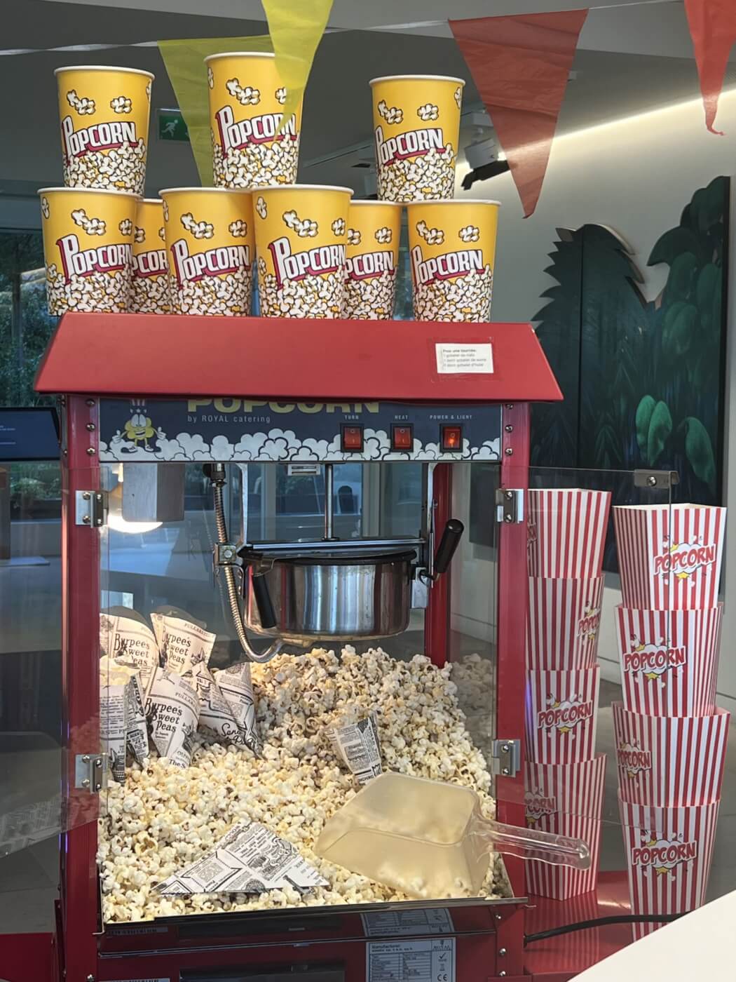 Stand de popcorn pour animation de Noël en entreprise